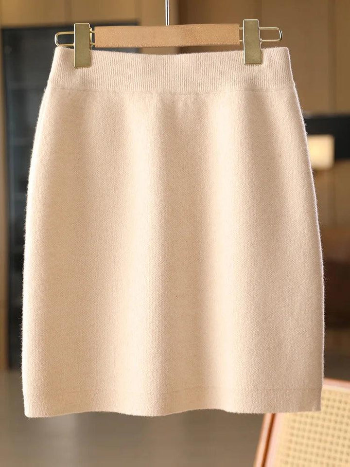 Women's Mini Slim Fit Merino Wool Skirt – Soft, Warm & Elegant