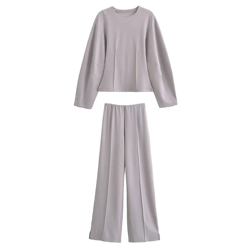 Women’s Two-Piece Sweatshirt & Pants Set – Casual Chic Loungewear