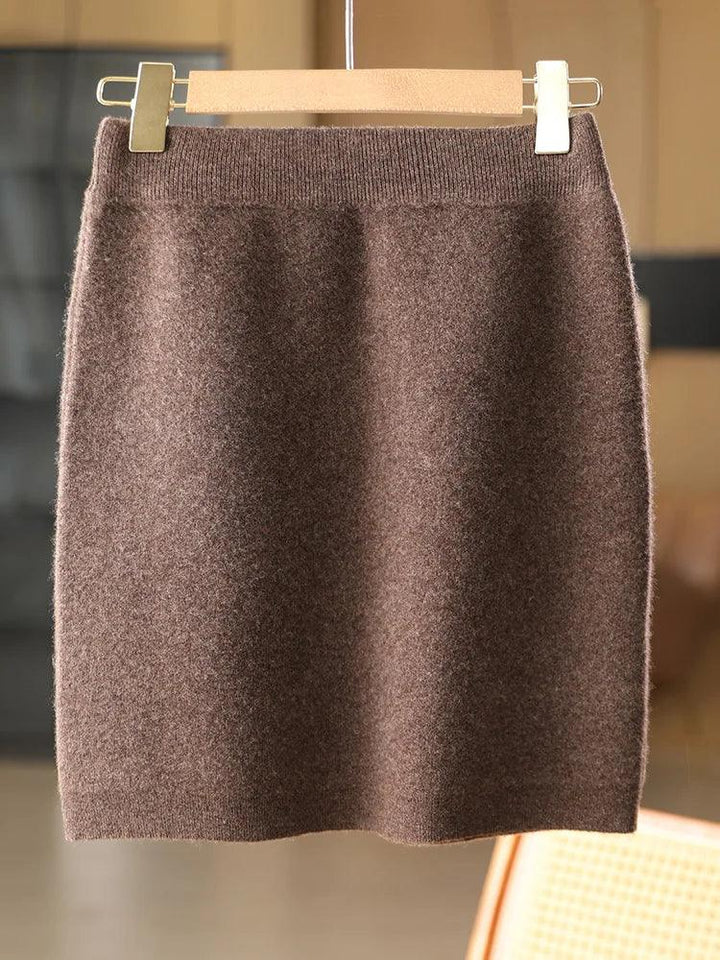 Women's Mini Slim Fit Merino Wool Skirt – Soft, Warm & Elegant