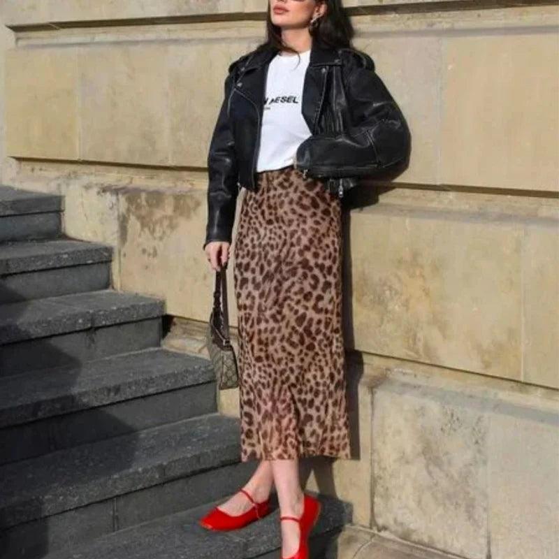 Women's Leopard Print Midi Skirt – Elegant & Chic for Any Occasion